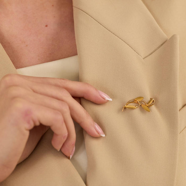 Broche i 8 karat, 3...