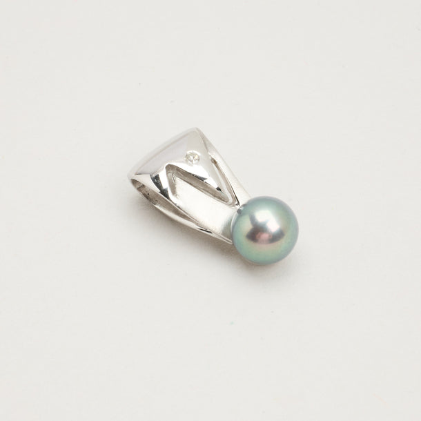 Vedhæng med diamant...