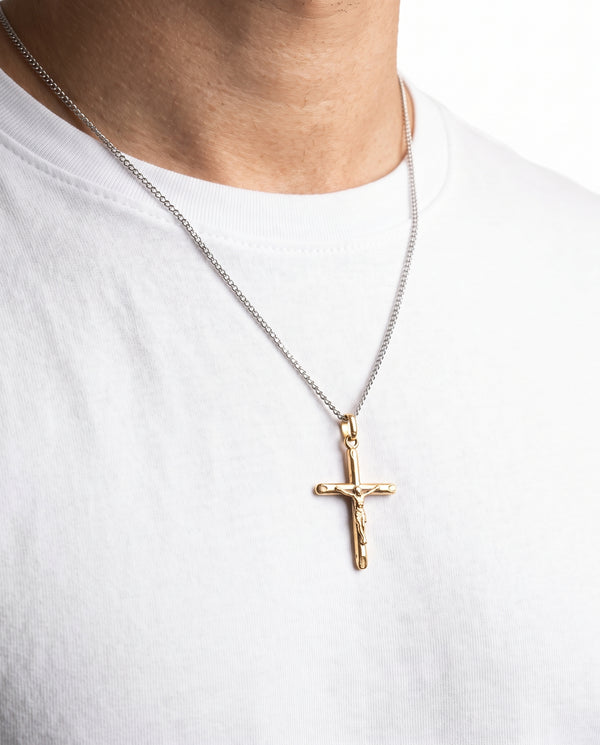 Kors med krucifiks i 14K guld, 3.8 cm, 1.1 g