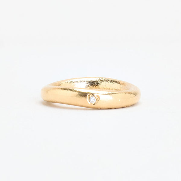 Ole Lynggaard Love 4 ring i 14K guld med en diamant (0,01 ct), str 56