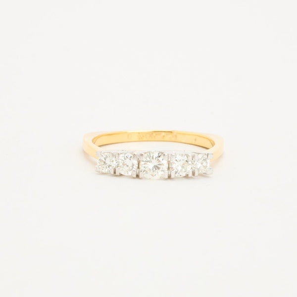 Femstensring i 18K guld og hvidguld med diamanter (0.81 ct), Str. 57, 3.6 g