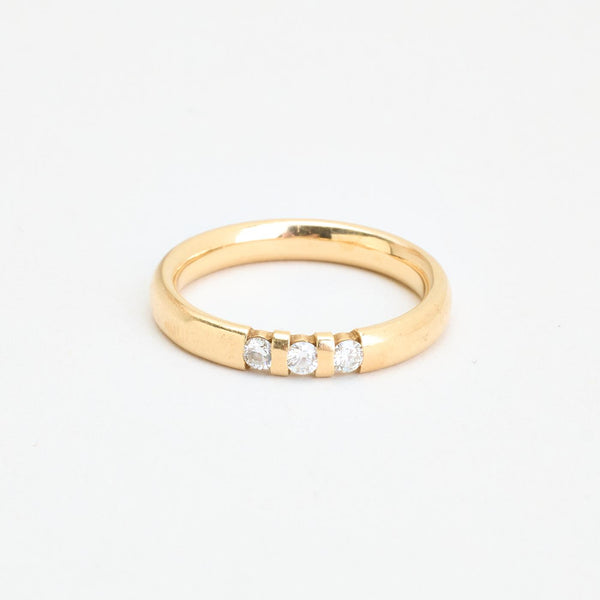 Alliancering i 14K guld med diamanter (0,09 ct), str 54