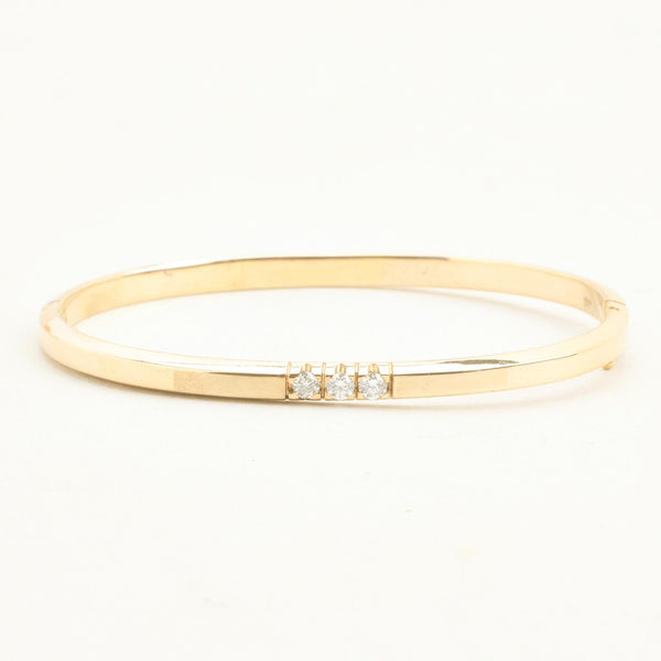 Klassisk armring med lås i 14K guld med diamanter (0,30 ct), 5,7 cm