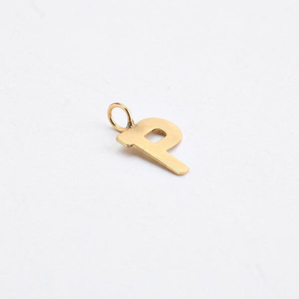 Bogstav Vedhæng i 14K guld, 1.5 cm, 0.3 g