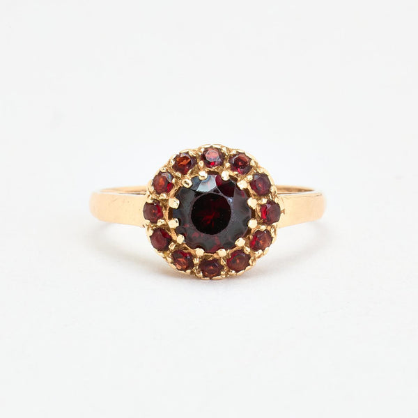 Rosetring i 14K guld med en granat, str. 55