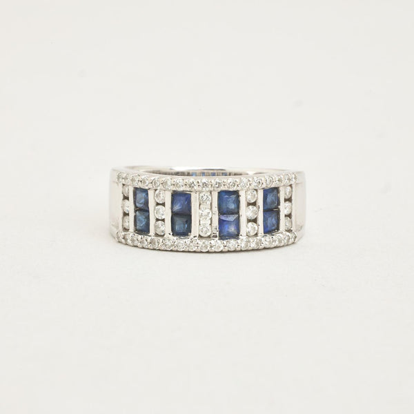 Pavé gypsyring i 14K hvidguld med diamanter (0,51 ct) og blå sten, str 58