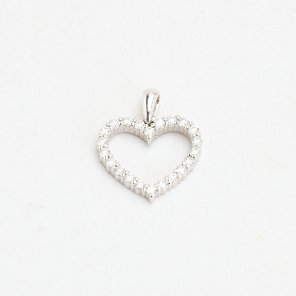 Hjerte vedhæng i 14K hvidguld med diamanter (0,11 ct), 1,5 cm