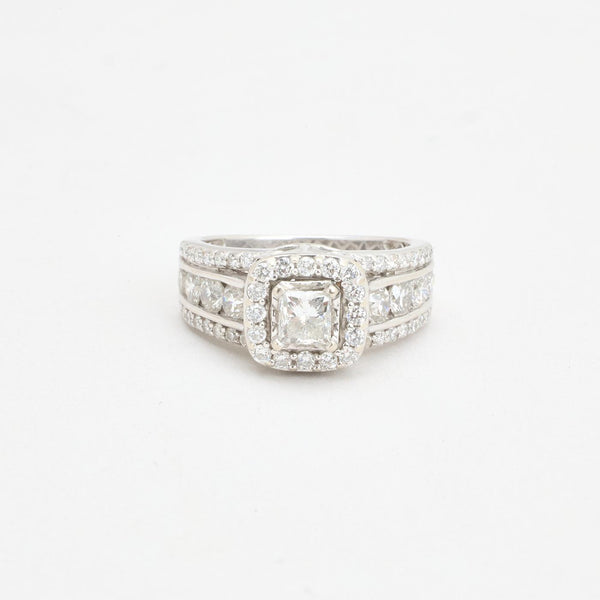 Pavé Princess cut Haloring i 14K hvidguld med diamanter (2,11 ct), str 54