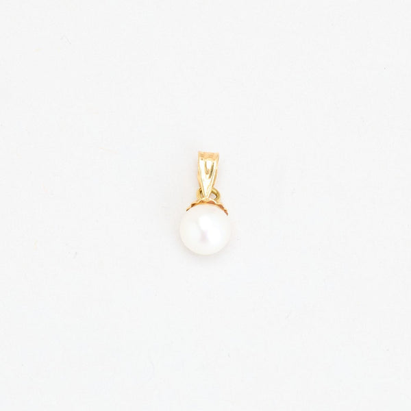 Klassisk perle vedhæng i 14K guld, 1,5 cm