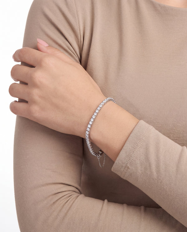 Tennisarmbånd i 18K hvidguld med diamanter (2,5 ct), 17,5 cm