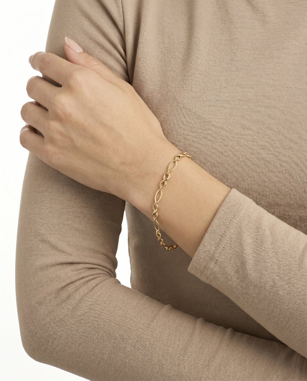 Infinity Infinity Armbånd i 8K guld, 18.5 cm, 1.95 g
