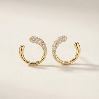 Pavé ørestikker