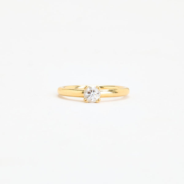 Hartmann's Solitairering i 18K guld med en diamant (0,41 ct), str 54, 3,47 g