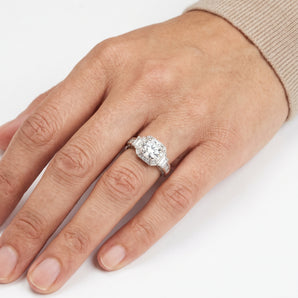 Art Deco Haloring i platin med diamanter (2.51 ct), str 49