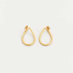 Marianne Dulong Kharisma Ørehængere i 18K guld, 3 cm,