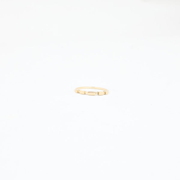 Geometrisk ring i 14K guld, str. 54