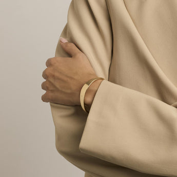 1Modellen er 15-16 cm i størrelse