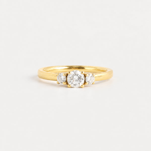 Halberstadt Trestensring i 18K guld med diamanter (0,58 ct), str 49