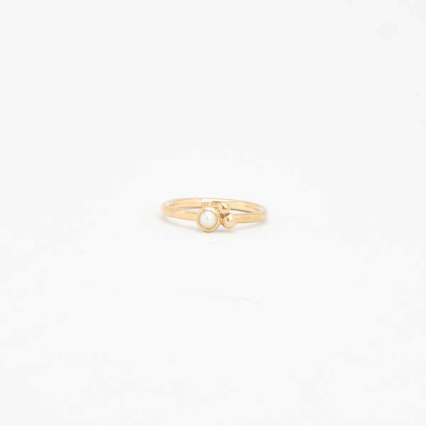 Cluster kuglering i 8K guld med en perle, str 51