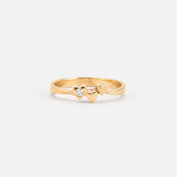 Hjertering i 14K guld med en diamant (0,01 ct), str 52