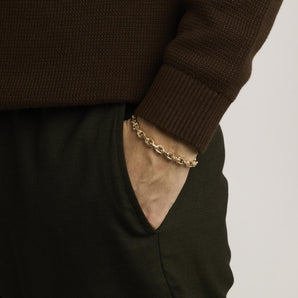 1Modellen er 15-16 cm i størrelse