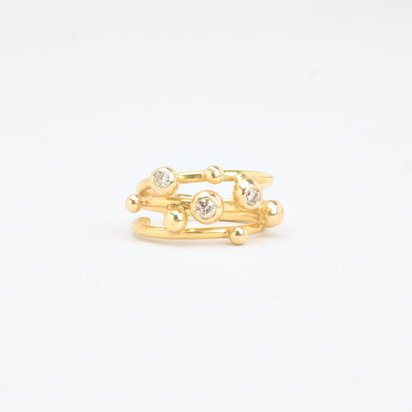 Statement ring i 18K guld med 3 diamanter (0,11 ct), str 47