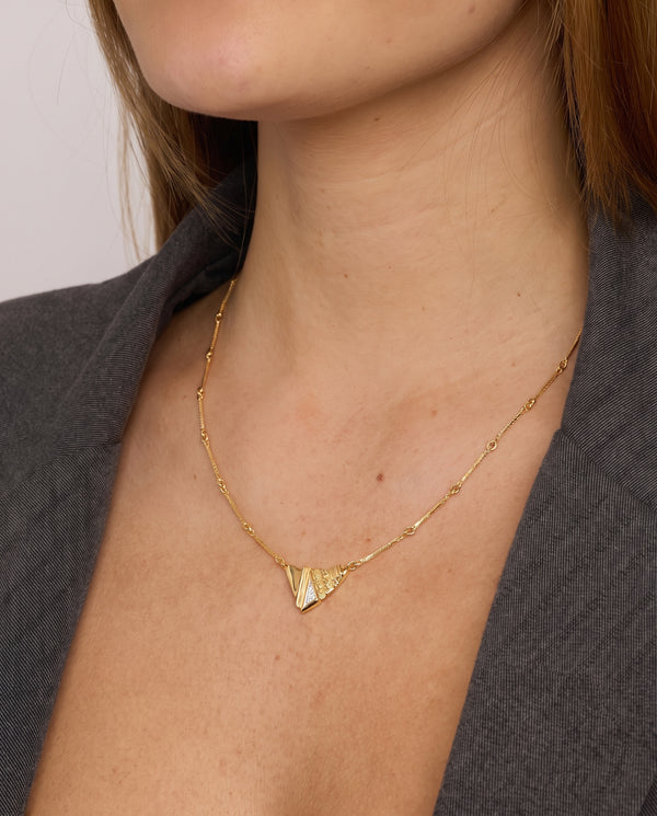 Organisk Collier i 18K guld og hvidguld med en diamant (0,01 ct), 44 cm