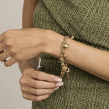 Modellen er 15-16 cm i størrelse