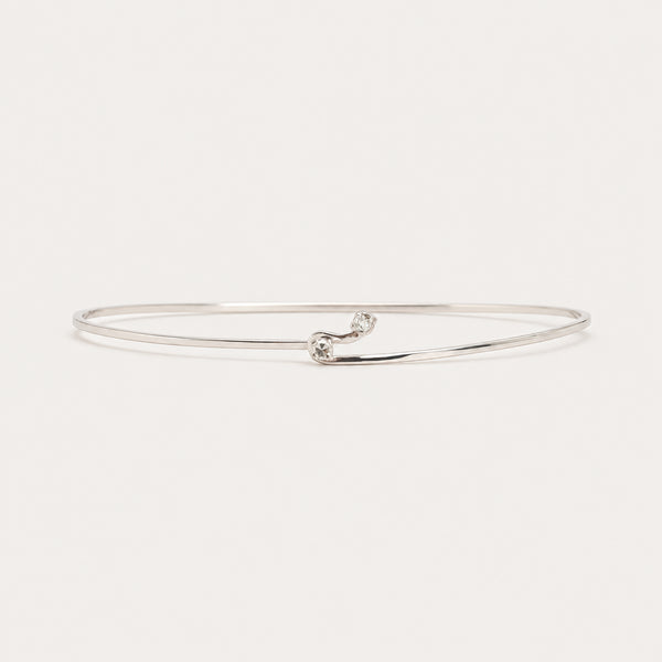 Armring i 18K hvidguld med diamanter (0,06 ct), 5,5 cm, 2,5 g