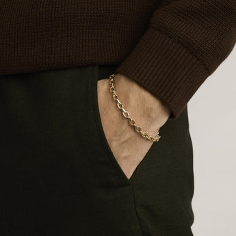 2Modellen er 15-16 cm i størrelse