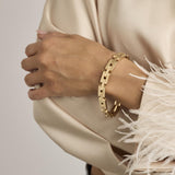 1Modellen er 15-16 cm i størrelse