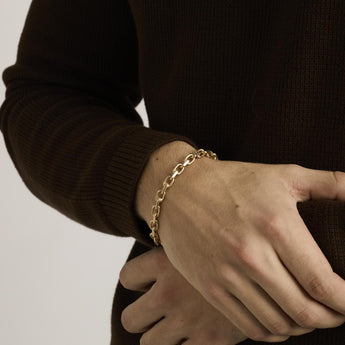 2Modellen er 15-16 cm i størrelse