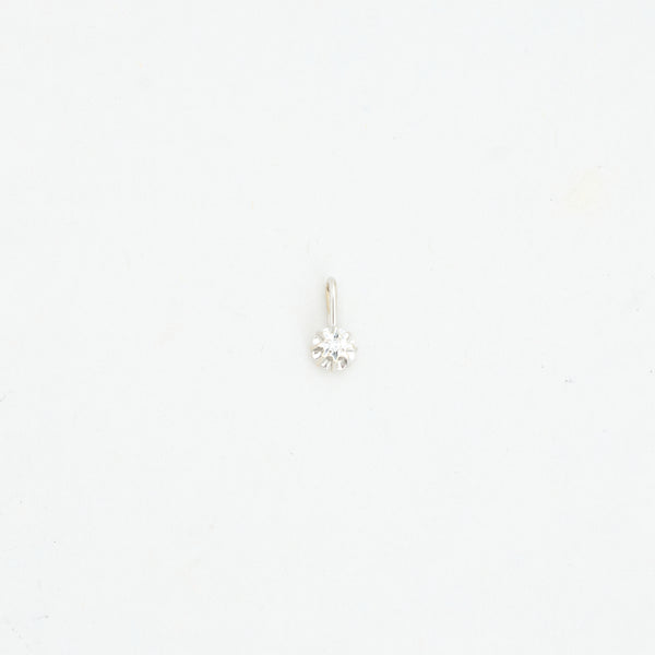 Solitaire vedhæng i 14K hvidguld med en diamant (0,02 ct), 1 cm