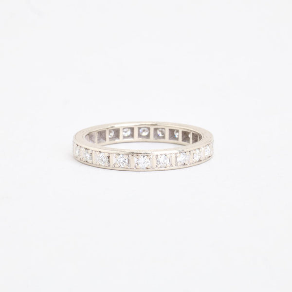 Eternity ring i 14K hvidguld med diamanter (0,35 ct), str 56
