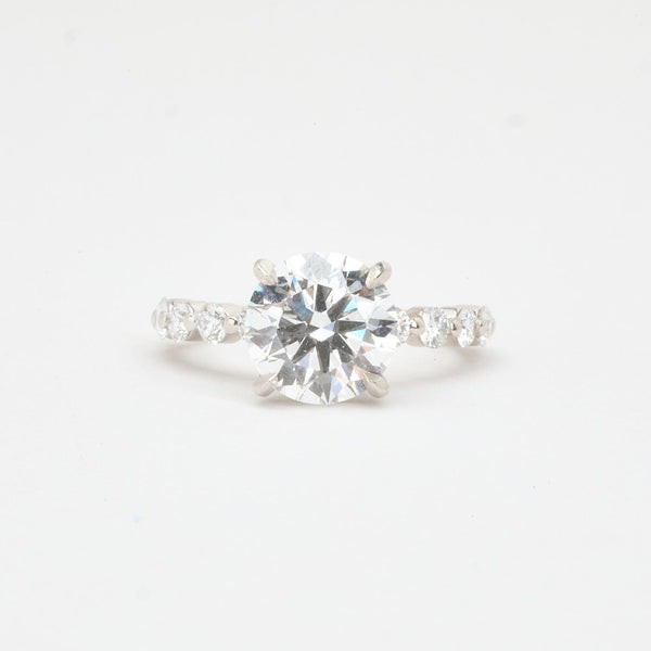 Klassisk Alliance solitaire ring i 14K hvidguld med labgrown diamanter (3,25 ct- centersten), str. 54