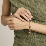 Modellen er 15-16 cm i størrelse