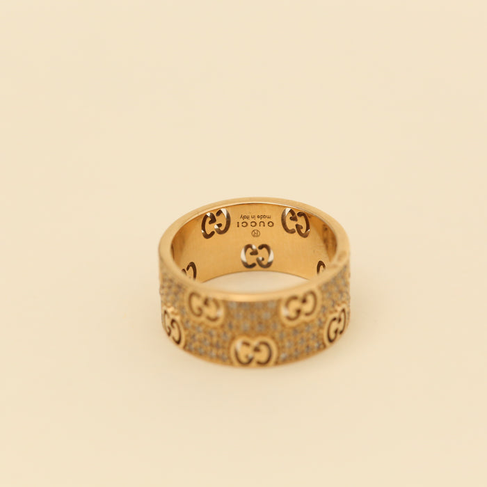 Gucci Ring med diamant (0.57 ct) i 18 karat str. 56